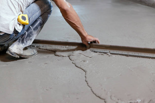 Best Concrete Flooring Contractor  in Beechwood, MS