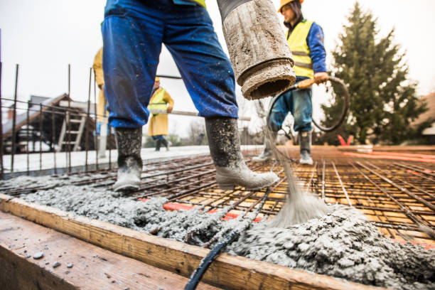 Best Commercial Concrete Contractor  in Beechwood, MS